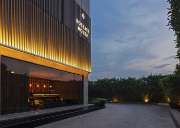 Luxury or Illusion? My Honest Take on Roseate House Aerocity